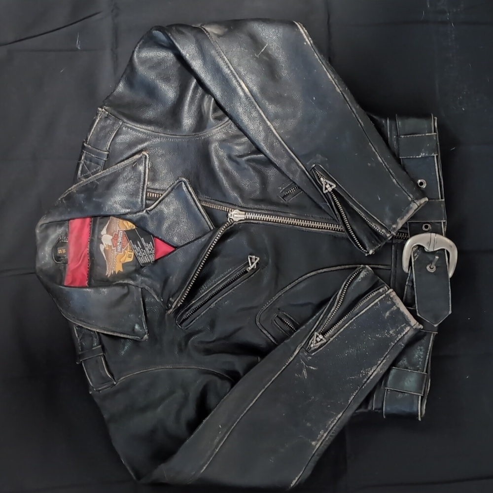 Vintage women's Harley Davidson leather jacket